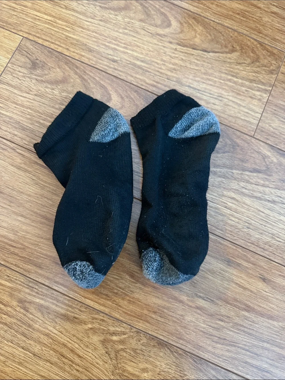 Men's Low-Cut Black Ankle Socks with Gray Heel & Toe Well Worn